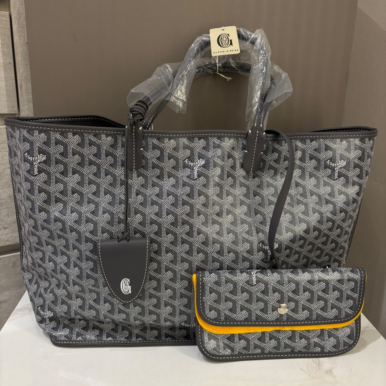 Goyard Saint Louis PM, Grey, detail 1