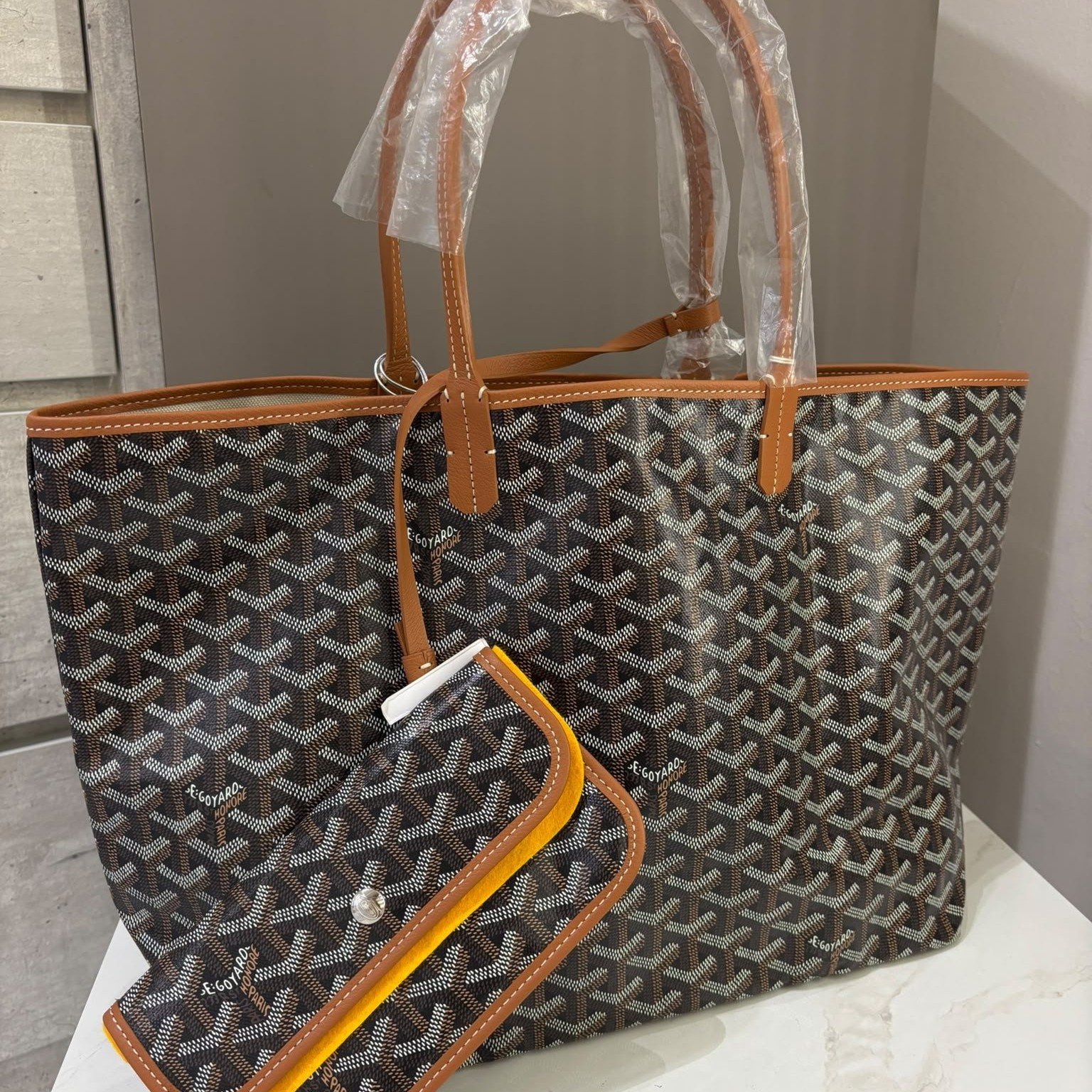 Goyard Saint Louis PM, Tan, detail 1