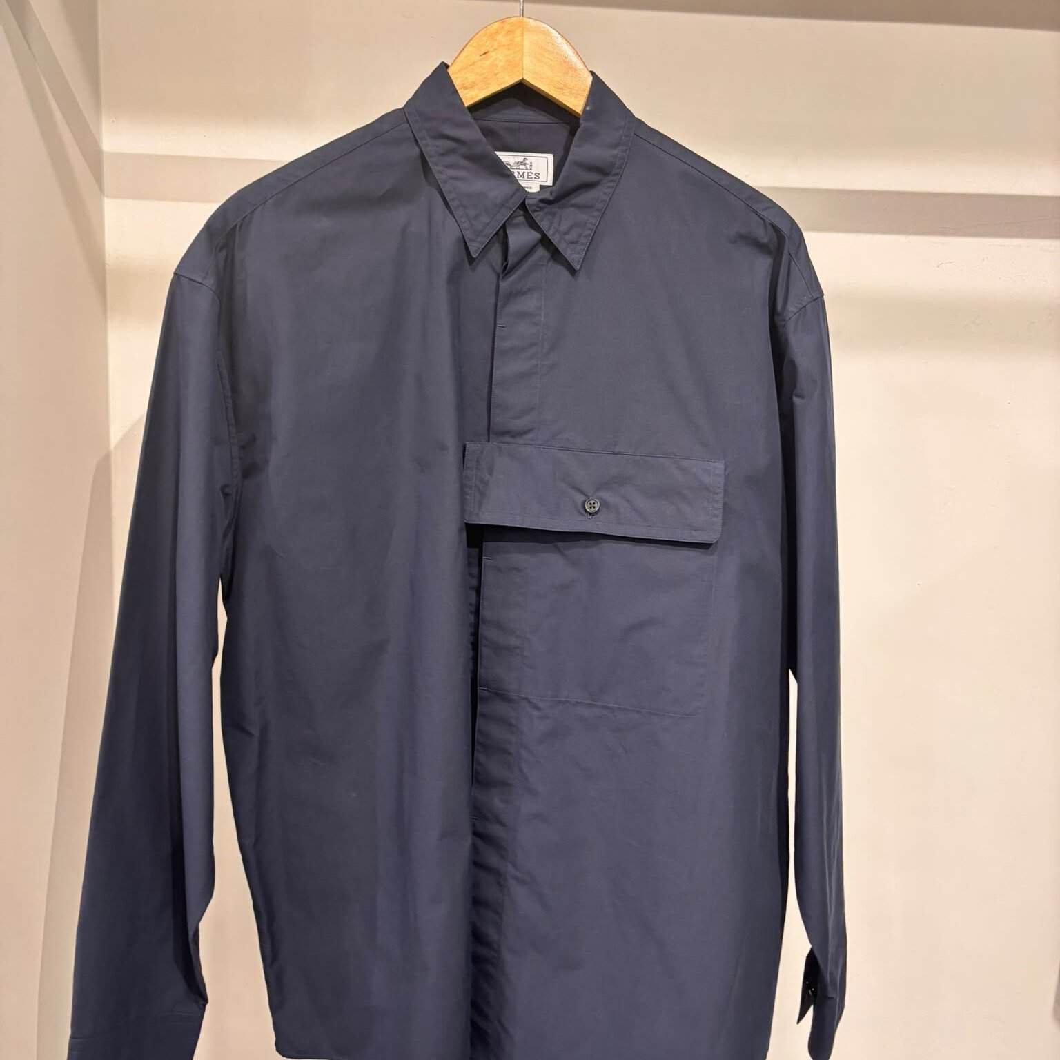 navy-front